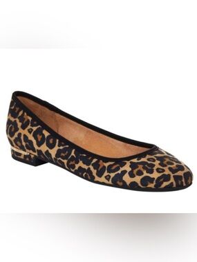Life Stride Leopard Print Ballet Flat in Black & Tan